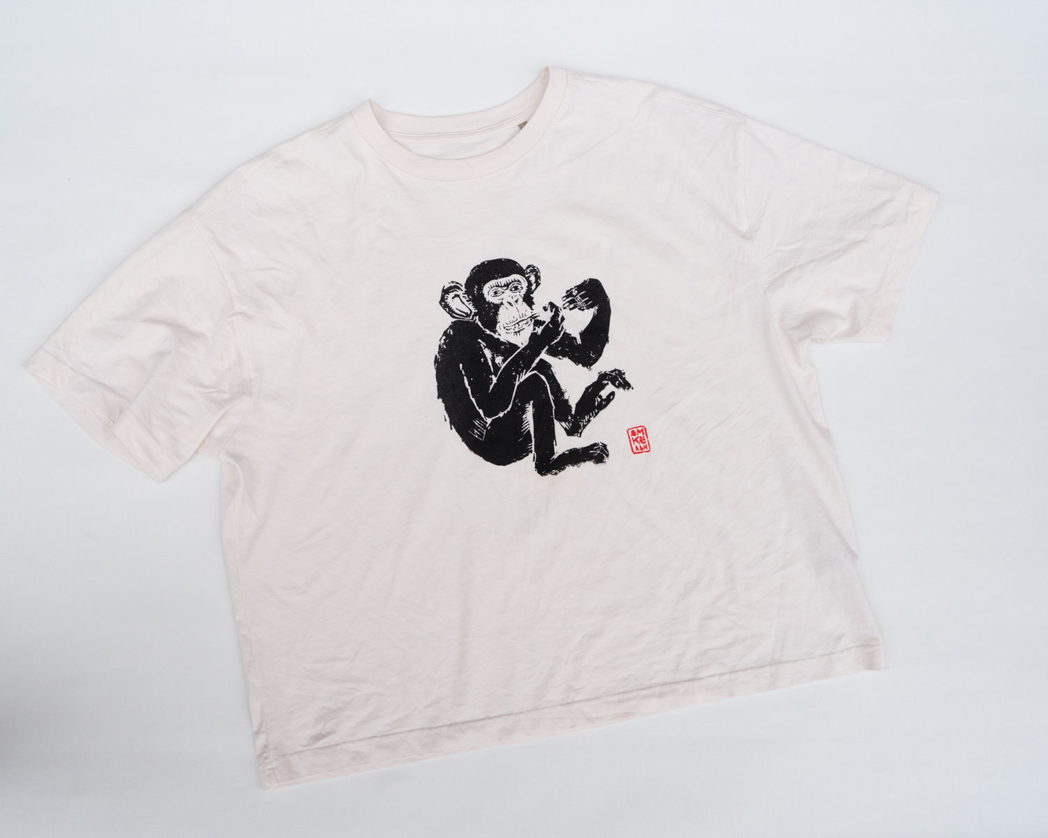 Petermann T-Shirt milch weiß — handprinted wearable art by Mascha Rodigina, Cologne