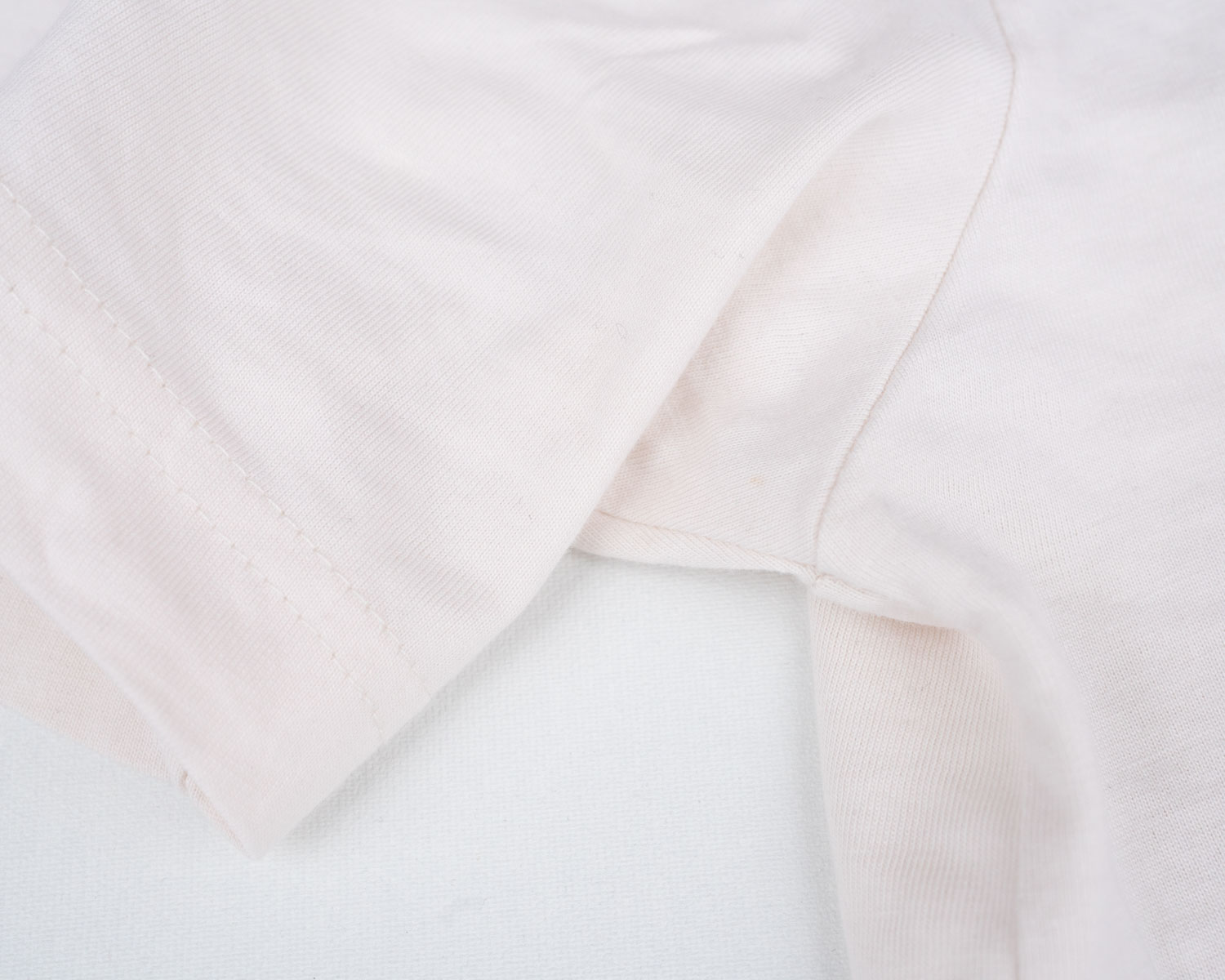 Petermann T-Shirt milch weiß — view 4, handprinted by Mascha Rodigina, Cologne