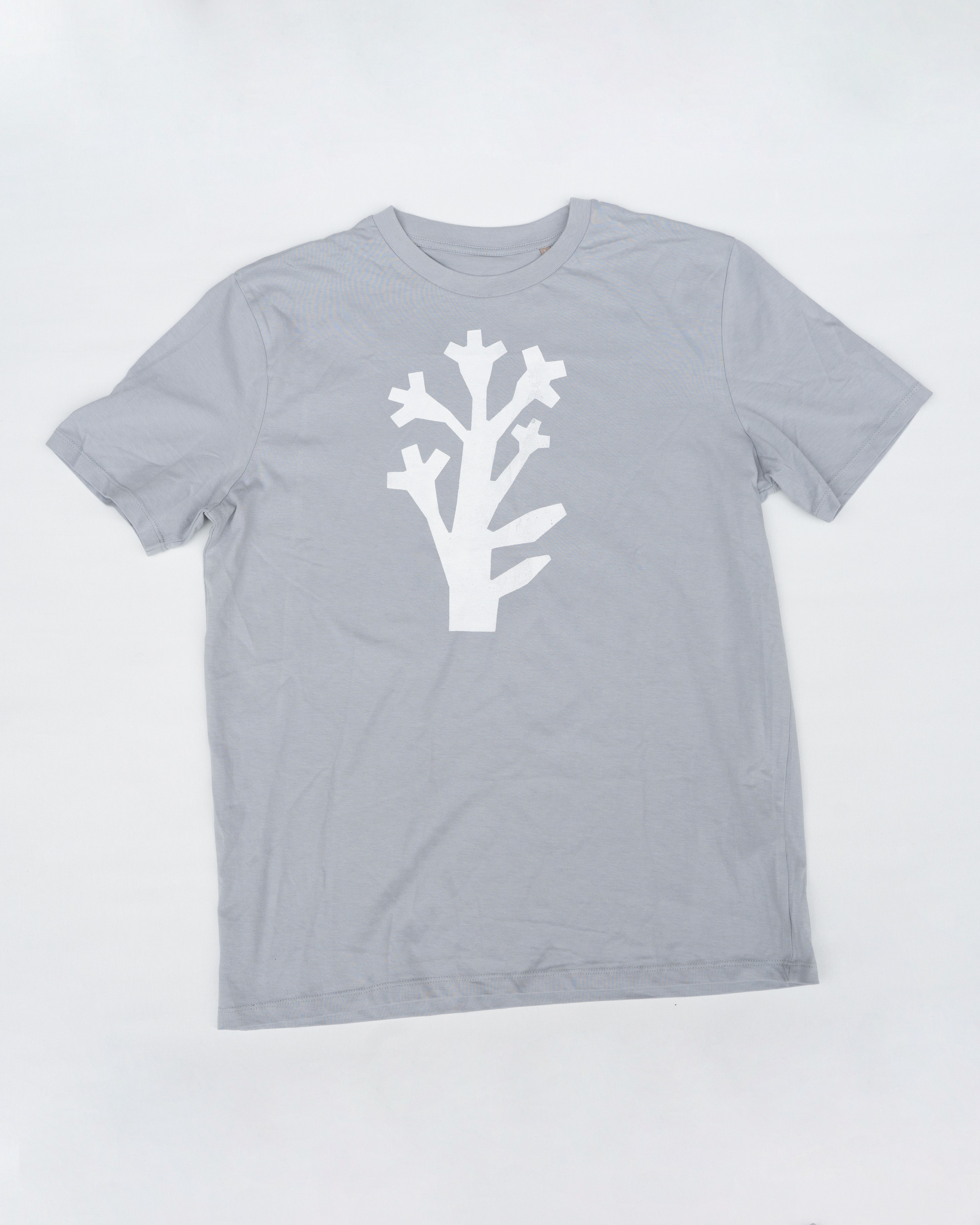 winter bloom t-shirt oversize — handprinted wearable art by Mascha Rodigina, Cologne